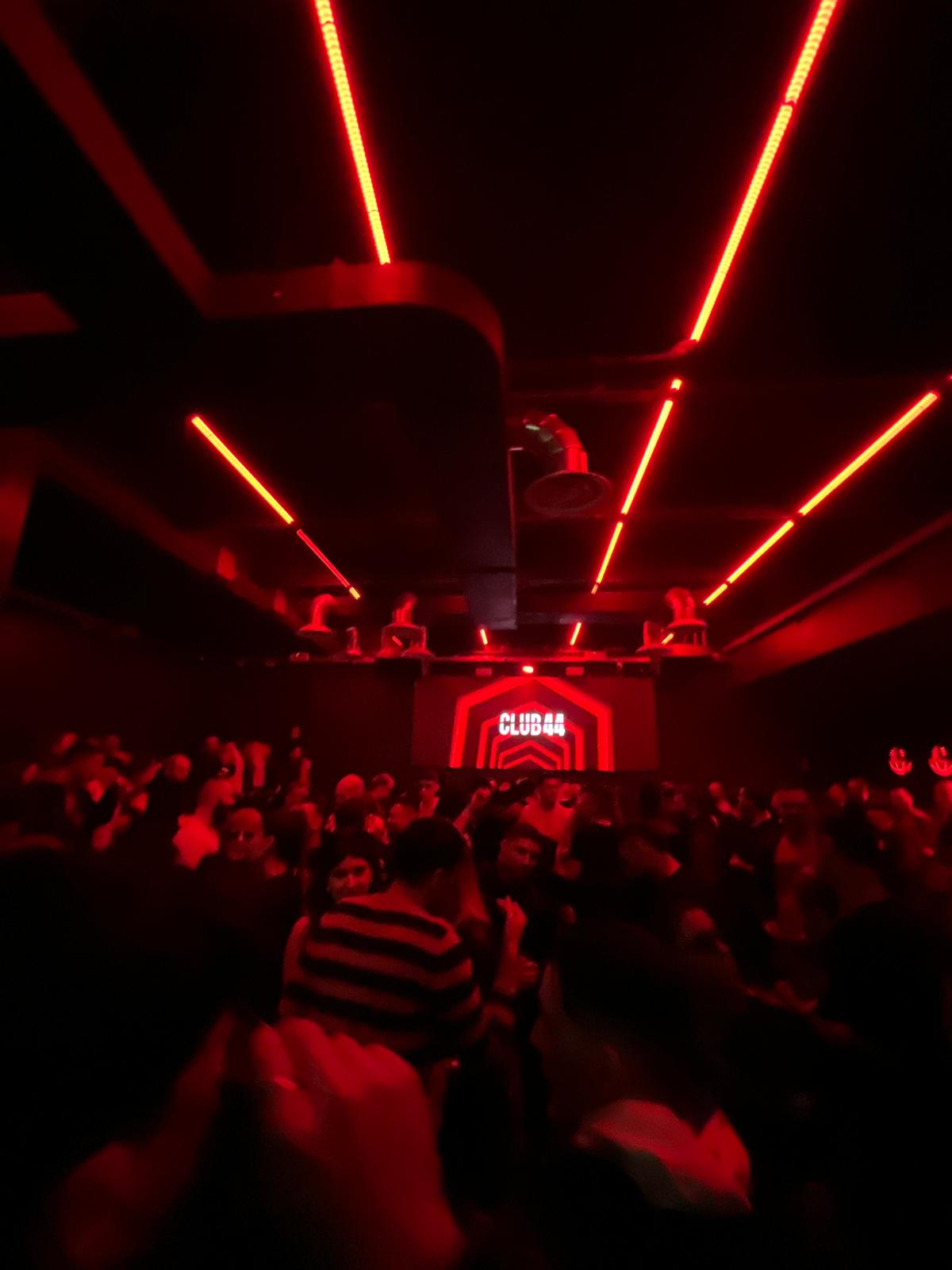 club-44-club-milano-xceed-2850